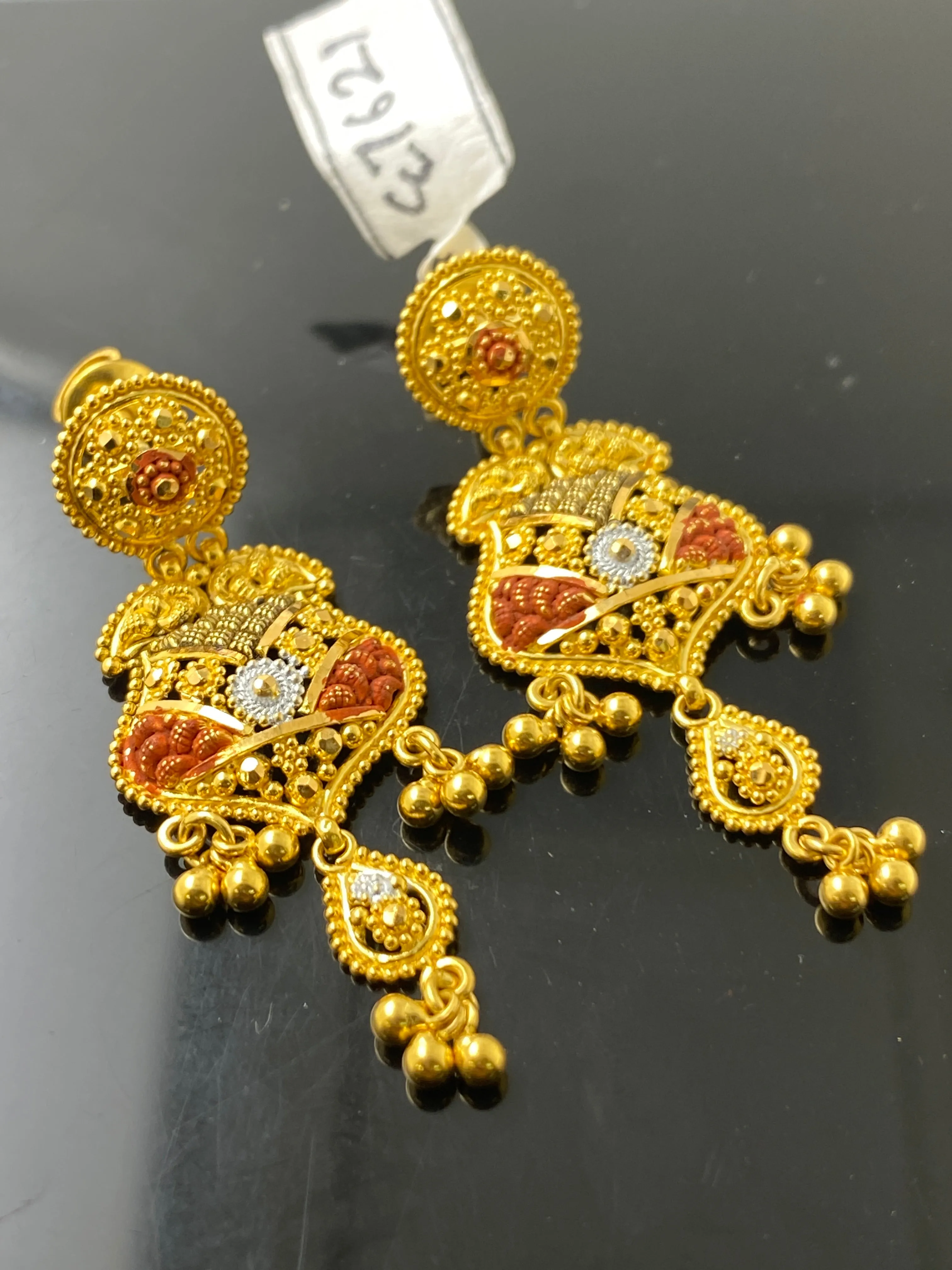 22k Solid Gold Elegant Filigree Dangling Earring With Enamel e7621