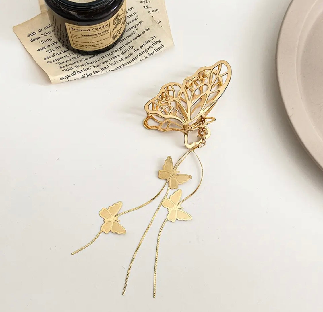 Vintage Metal Butterfly Hair Claw Nonslip Elegant Golden Geometric Hair Crab Clips With Butterfly Tassel Girls Hair Accessorie